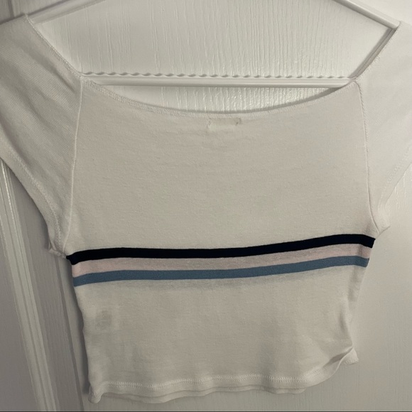 Brandy Melville off the shoulder top - Picture 3 of 3